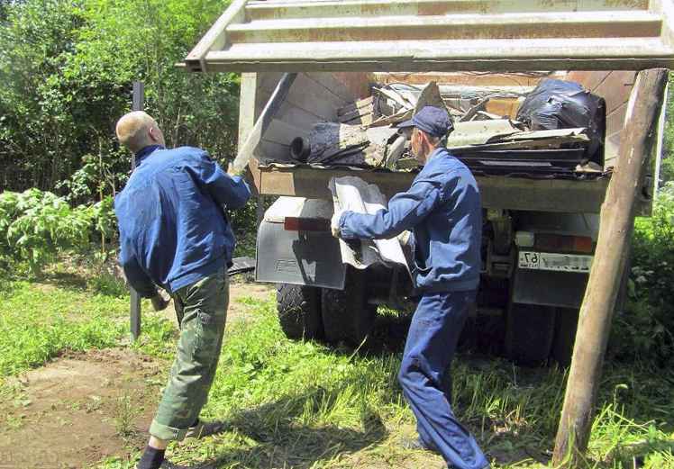 Вывезти строительный мусор с дачи по Рязани