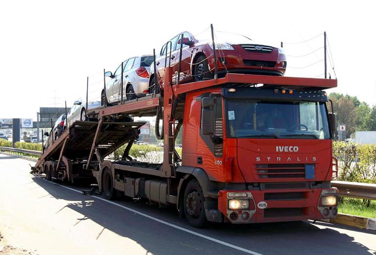 грузовик мазда титан фургон